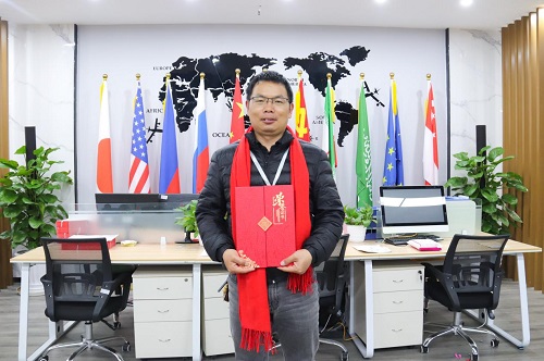 华邦瀛运营部总监谢阿强 华邦瀛运营部总监谢阿强