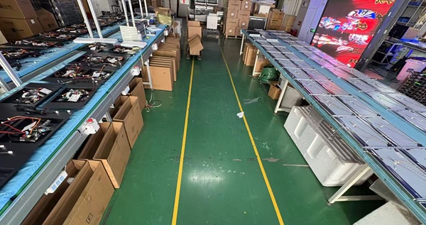 华邦瀛21.5寸广告机 华邦瀛21.5寸广告机