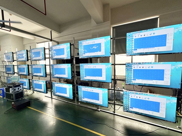 液晶拼接屏老化测试.jpg 液晶拼接屏老化测试.jpg