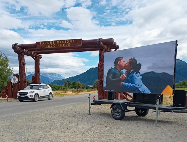 华邦瀛阿根廷项目案例:P3.91户外租赁屏装在拖车上,8㎡轻松应对游泳赛事 华邦瀛阿根廷项目案例:P3.91户外租赁屏装在拖车上,8㎡轻松应对游泳赛事