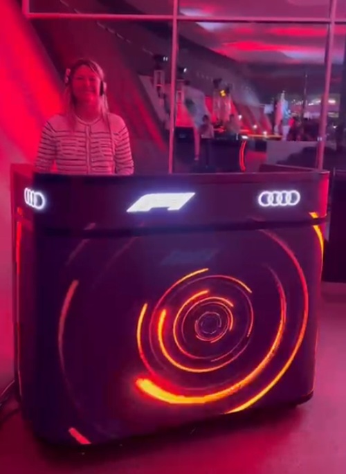 乌拉圭吧台屏项目1.jpg 乌拉圭吧台屏项目1.jpg