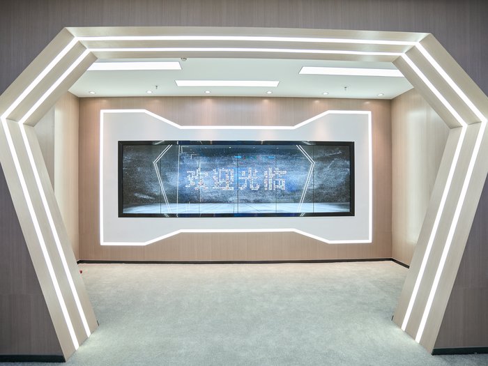 深圳室内LED显示屏厂家怎么核验？结构件、检验、验收这3件事先问清
